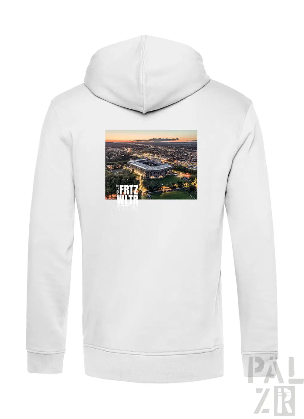 Weißer herren zipper mit bedrucktem stadion-luftbild bei sonnenuntergang und text fritz wiltr in verschiedenen farben