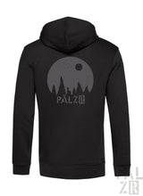 Schwarzer männer zipper sternegugger hoodie mit grauem mond und baum-silhouette sowie pälz schriftzug darunter