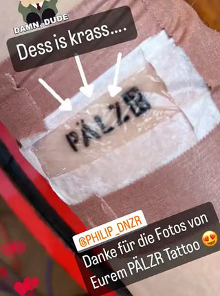 Ein frisch tätowierter Arm, bedeckt mit einer Schutzfolie.