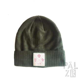 Olivgrüner gerippter Beanie mit rosa Trauben-Design und Patch