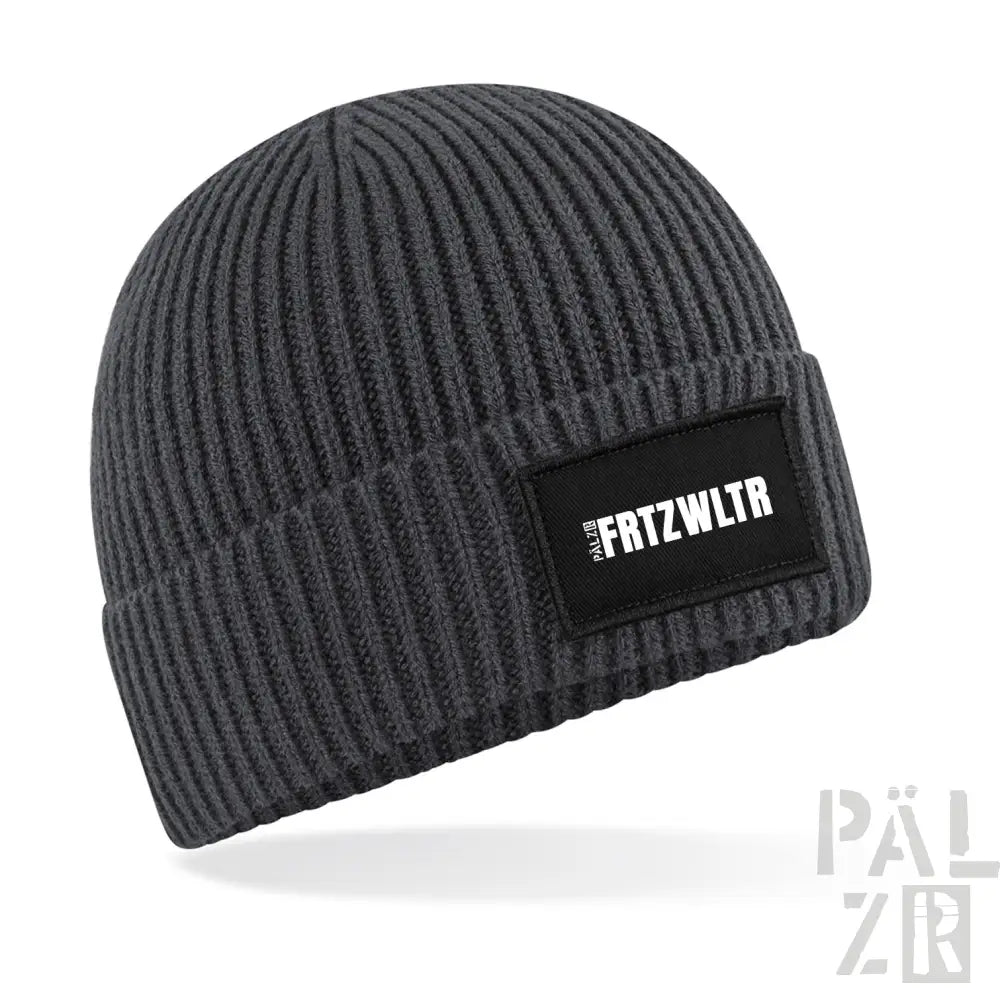 Kohle-graue Mütze mit schwarzem Patch und weißem Text ’fatzwltr’