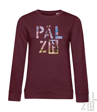 Bordeauxfarbene Sweatshirt mit ’päl zr’ Grafikdesign, das ein Collagen aus farbenfrohen Bildern innerhalb des Textes zeigt.