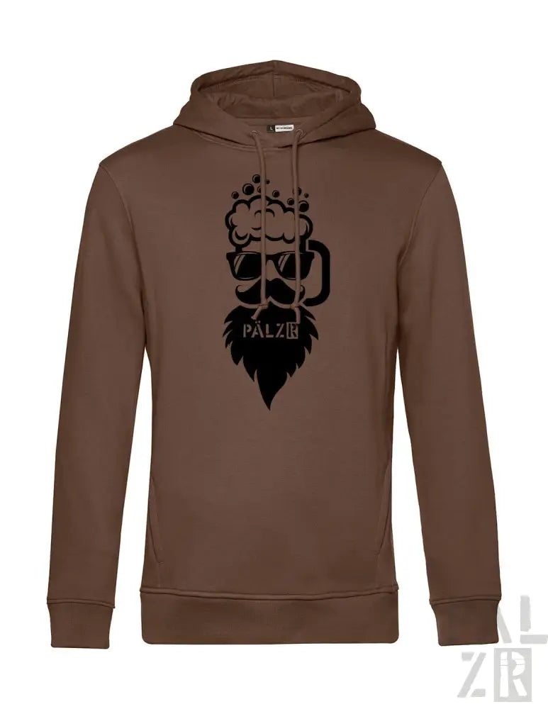 Braune Kapuzenjacke mit schwarzem Grafikdesign, das ein bärtiges Gesicht mit Bierkrug zeigt, Text ’palxiii’ unter dem Bart.