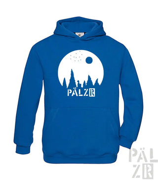 Königsblaues Hoodie mit weißem „pälzr“-Logo und Silhouettendesign mit Mond, Bäumen und Sternen.