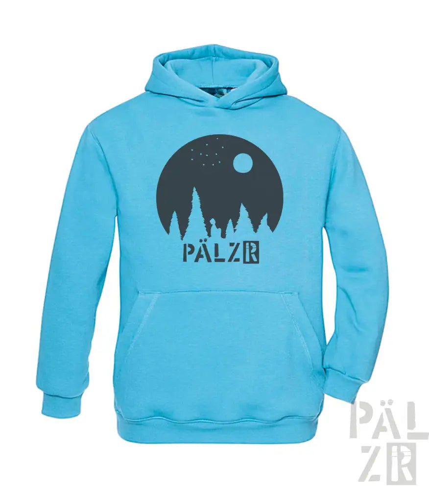 Türkisfarbener Pulloverhoodie mit schwarzem ‚pälzr‘-Logo und Baumdesign.
