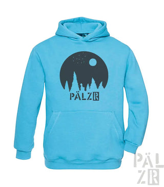 Türkisfarbener Pulloverhoodie mit schwarzem ‚pälzr‘-Logo und Baumdesign.