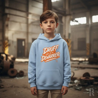 Hellblaue Hoodie mit orange-weißem Textdesign, Grafik ’druff dewarrer’.