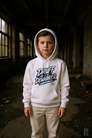 Weiße Hoodie mit ’druff dewarrer’ Grafikdesign.