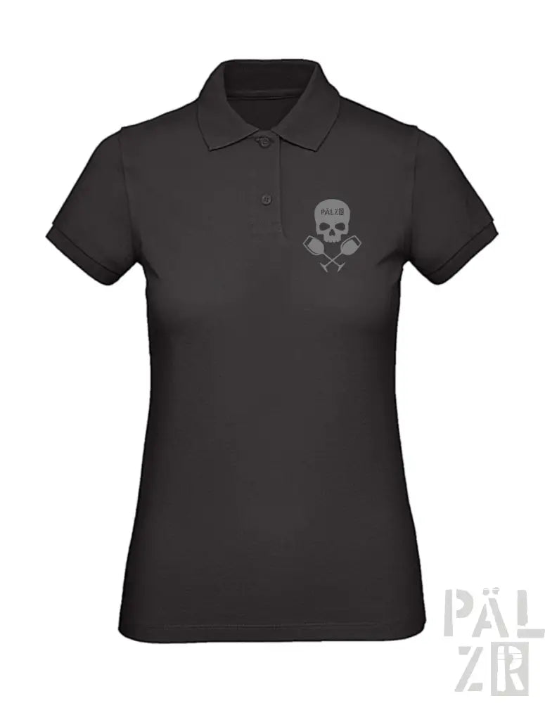 Schwarzes Poloshirt mit Totenkopf- und Kreuzknochen-Design, Polyester-Material.