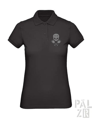 Schwarzes Poloshirt mit Totenkopf- und Kreuzknochen-Design, Polyester-Material.