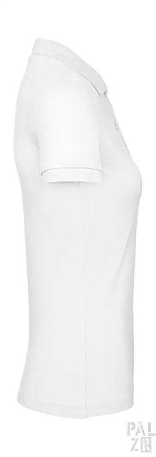 Weißes Poloshirt mit kurzen Ärmeln und Kragen, aus Baumwolle gefertigt.