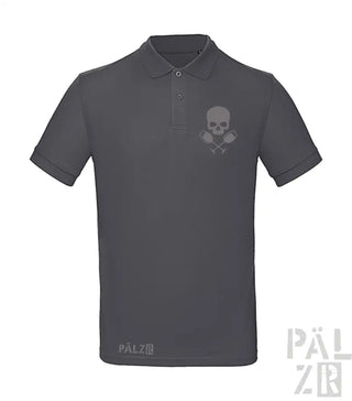 Kohle-graues Poloshirt mit Totenkopf- und Kreuzknochen-Design, aus Baumwolle gefertigt.