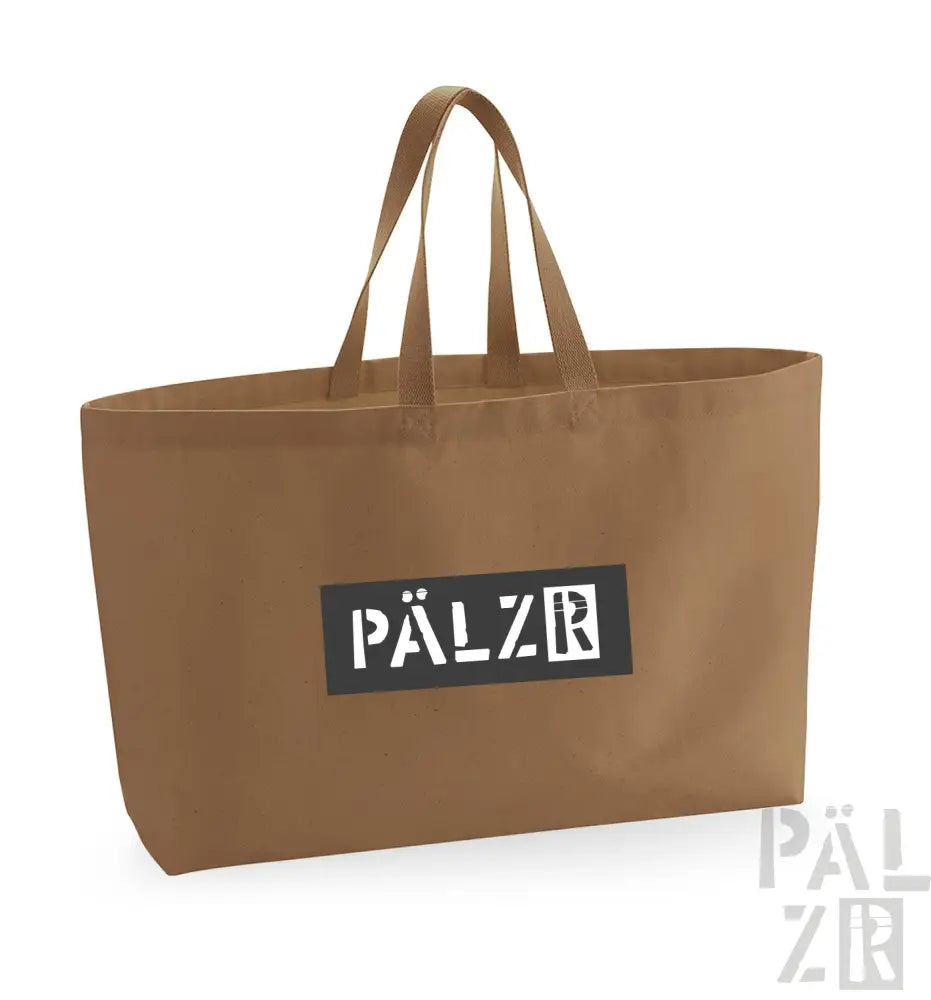 Braune Umhängetasche mit ’pälzr’-Logo in Weiß auf schwarzem Hintergrund.