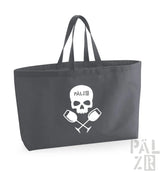 Holentaschen aus Kohle mit Totenkopf- und Weinglas-Design, mit dem Text ’palzr’.