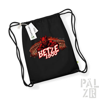 Schwarze Kordeltasche mit rotem Teufel-Maskottchen und Text „betze 1900“ über einem illustrierten Stadion.