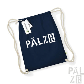 Marineblaue Rucksack mit Kordelzug und weißem ’pälzr’ Logo sowie umweltfreundlichem Etikett.
