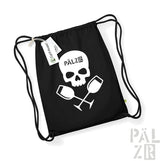 Schwarzer Rucksack mit Kordelzug und Totenkopf- und Weinglas-Design, weißes Logo ’pälzr’ auf der Vorderseite.