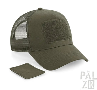 Olivgrüner taktischer Trucker-Cap mit Mesh-Rücken und Klett-Patch, pälzr Marke.