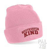 Weiches rosa geripptes strickbeanie mit westkurvenkind patch in maroon stadium beanie in verschiedenen farben