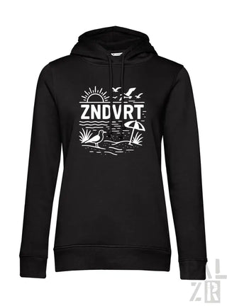 Schwarzer Hoodie mit weißem Strandmotiv-Design, das Sonne, Vögel und Schirm zeigt.