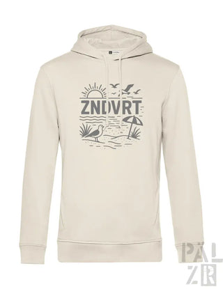 Creme-farbene Hoodie mit Grafikdesign, das eine Strand-Szene und das Wort ’znovrt’ in fetten Buchstaben zeigt.
