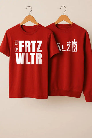 Zwei rote T-Shirts mit weißen Grafikdesigns.